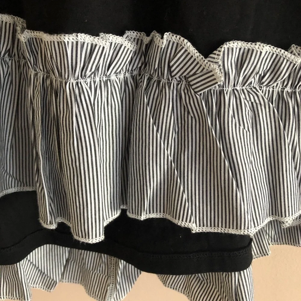 😢Nicole Miller High/Low Ruffled Top Medium - Picture 4 of 6